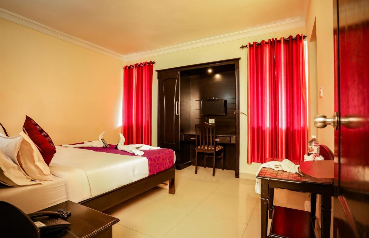 Hotel Emerald Inn Munnar Exterior foto